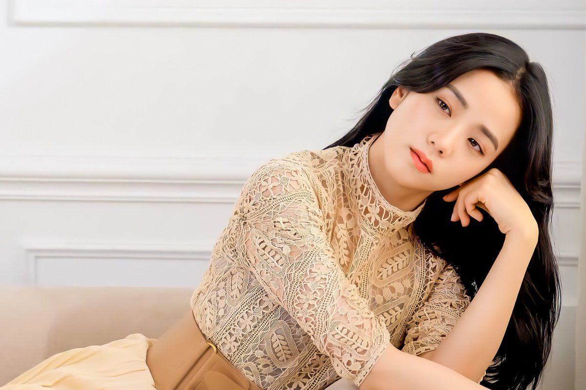 Jisoo: Pesona Memikat
